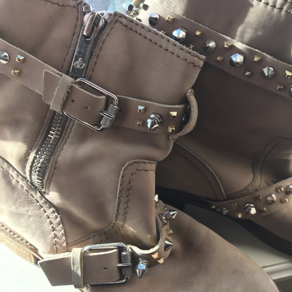 Sam Edelman booties with gold and silver accents - Picture 3 of 8